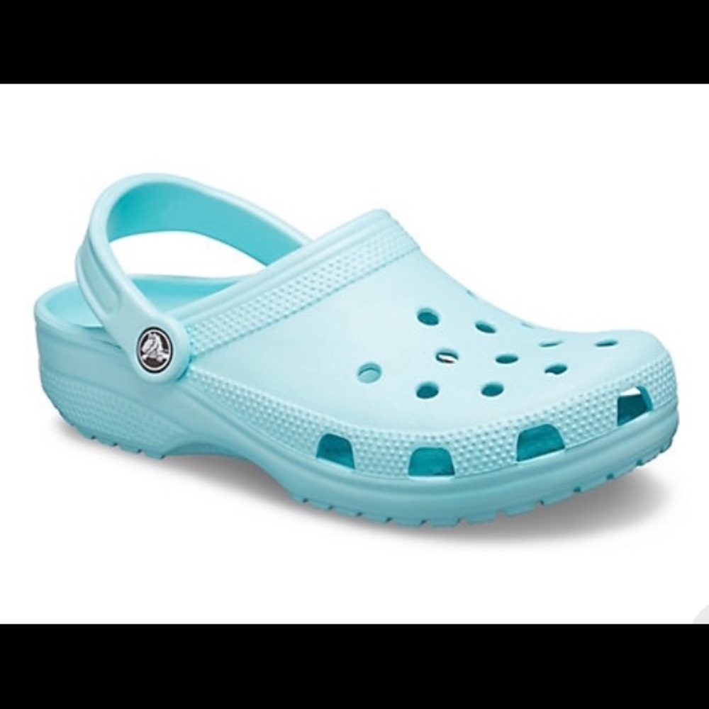 women’s crocs